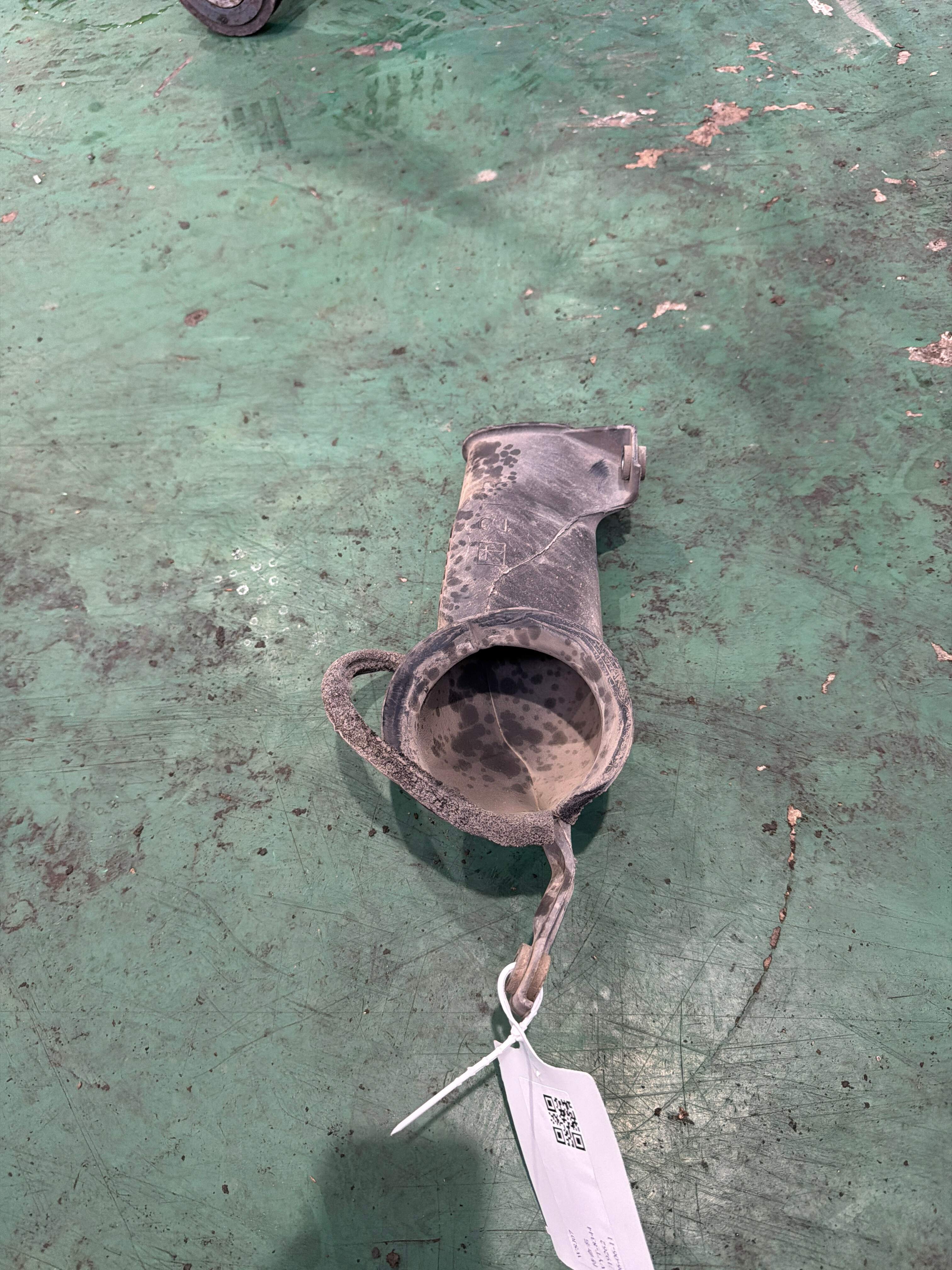 1797175012 空气滤清器进气管