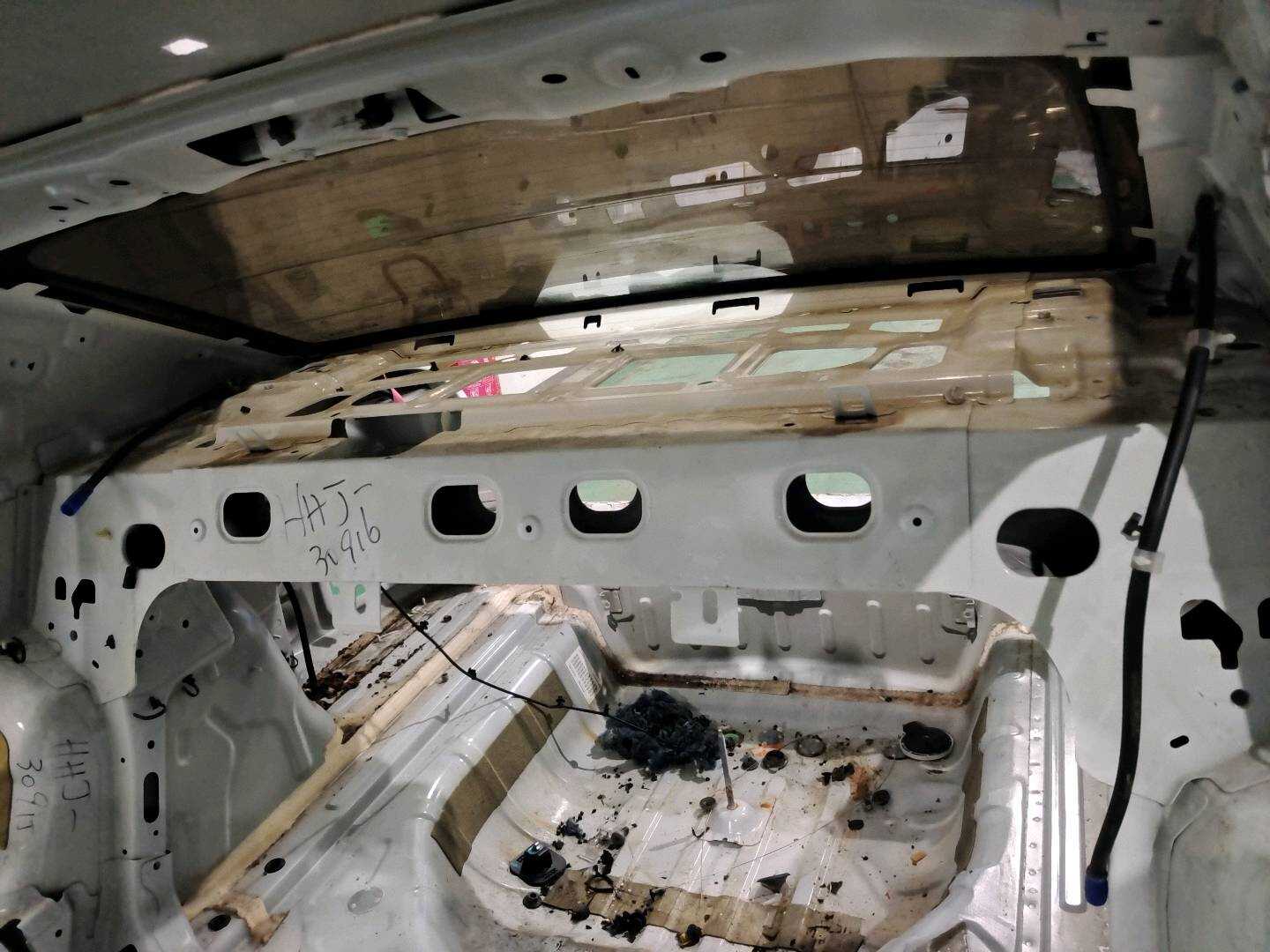 DY39019115 Rear Parcel Shelf Metal Panel