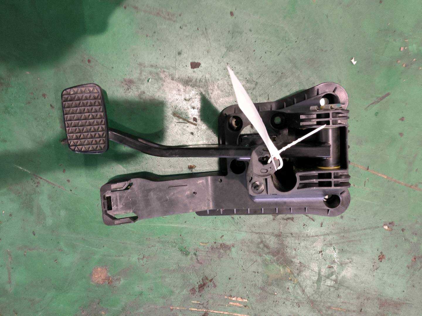 P0001540 Brake Pedal Assembly