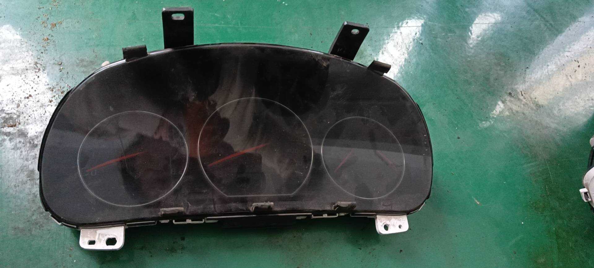 940272B060 Instrument Cluster Assembly