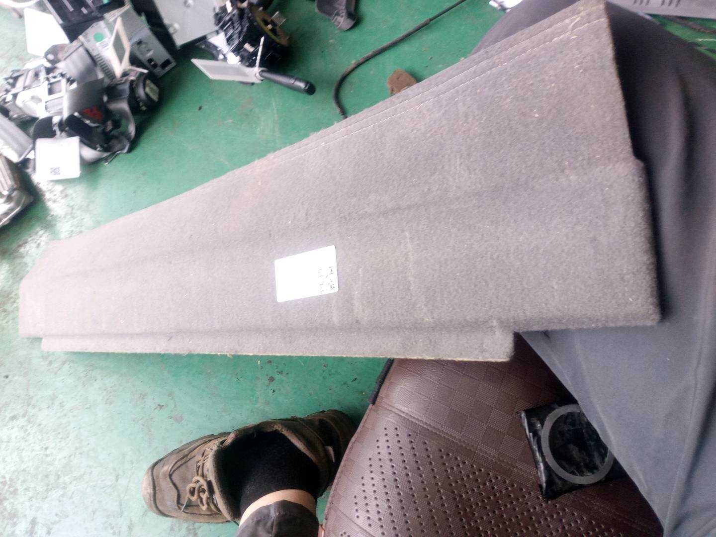 L8R0861529AH85 行李箱地板(玛瑙灰)