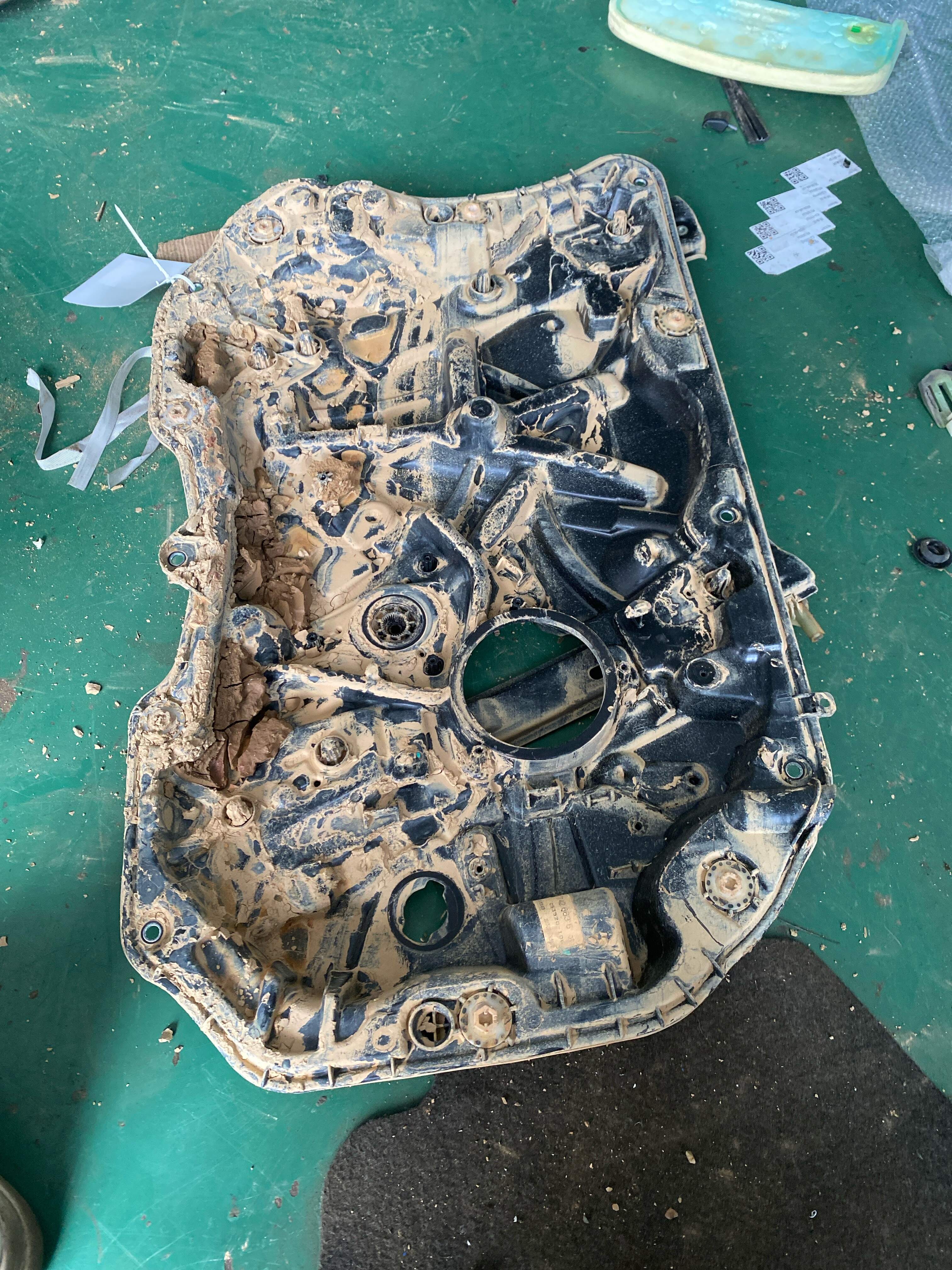 51337487995 Front Door Window Regulator Bracket, Left