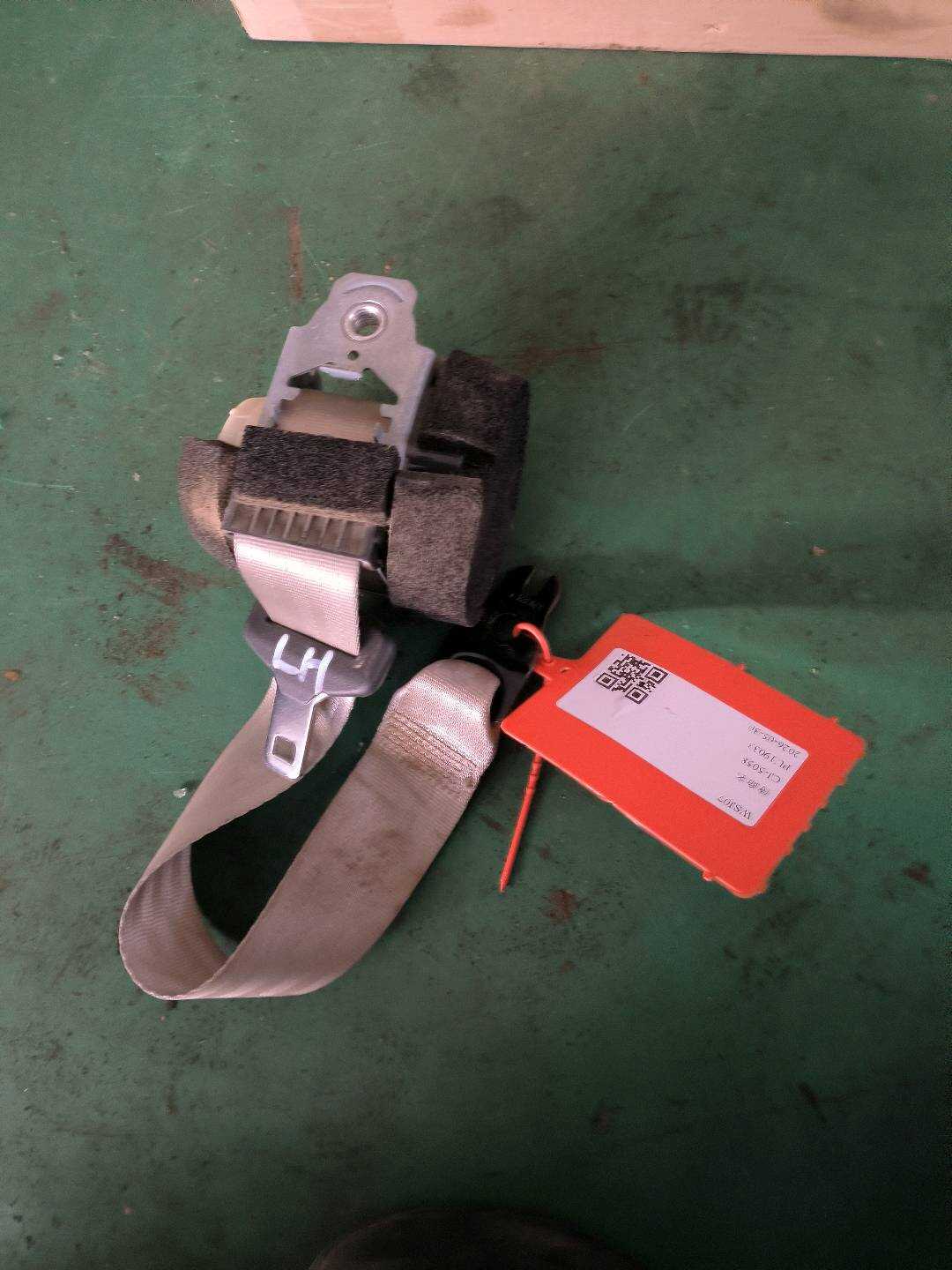 26219971 Rear Seat Side Seat Belt, Left
