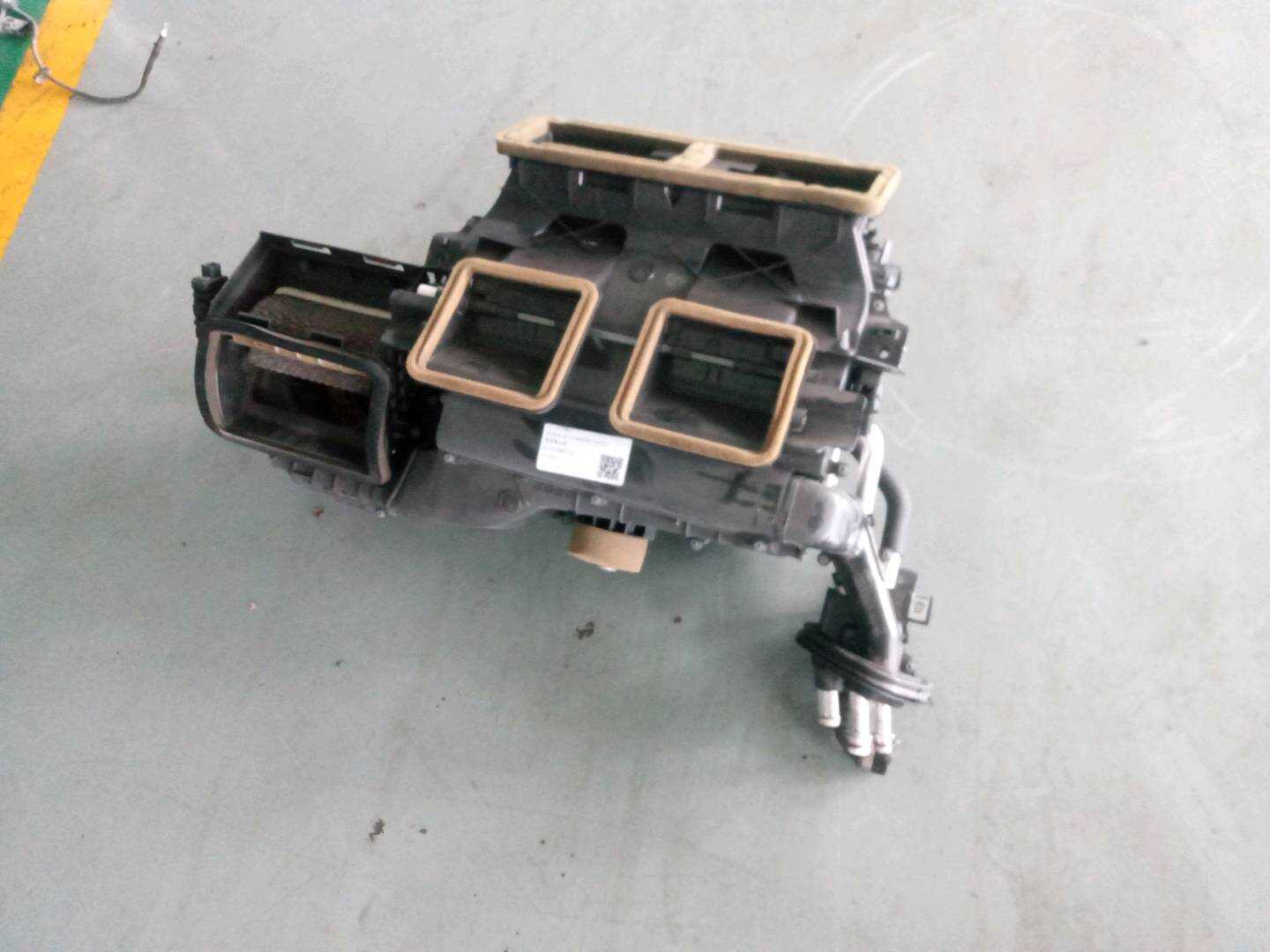 64119136166 蒸发器芯