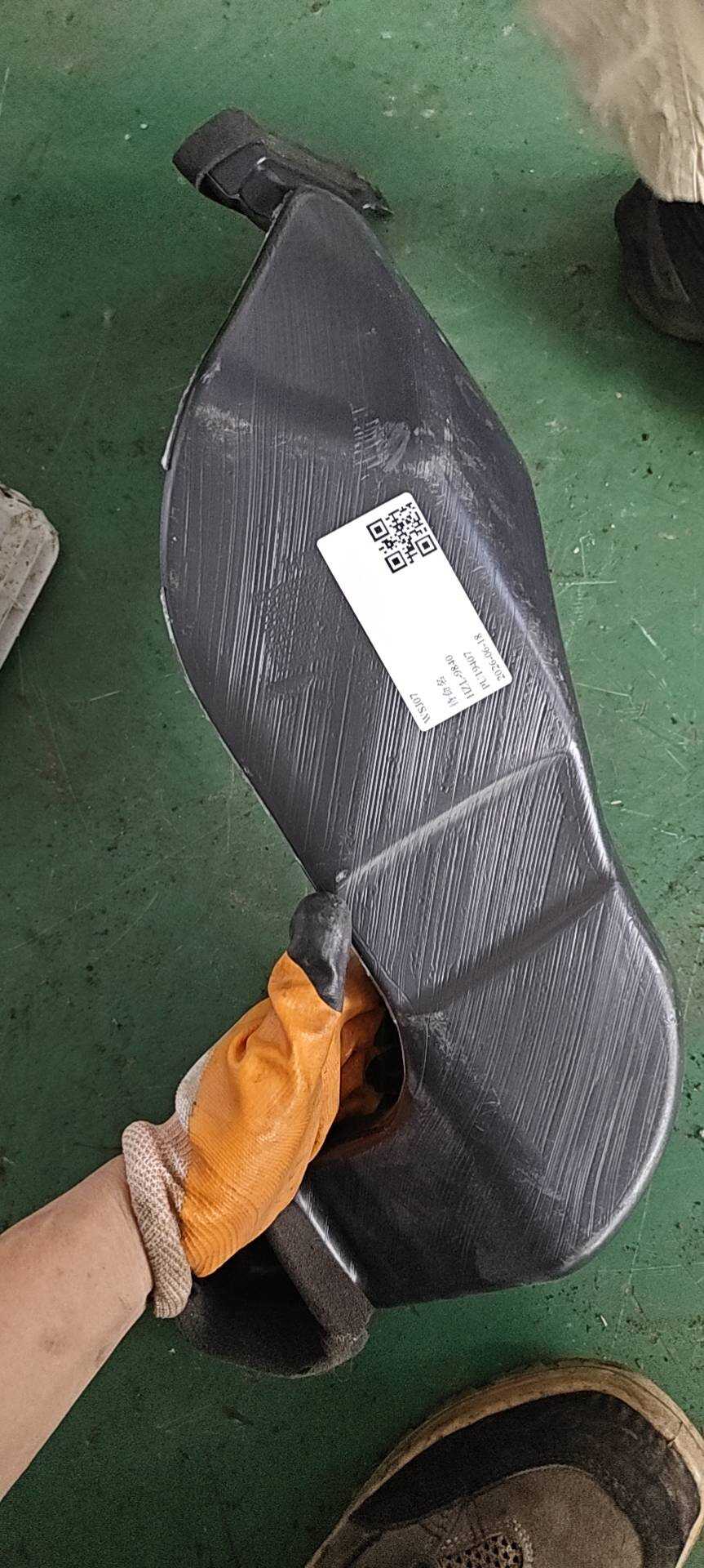 973701X000 后加热导管A总成(右)