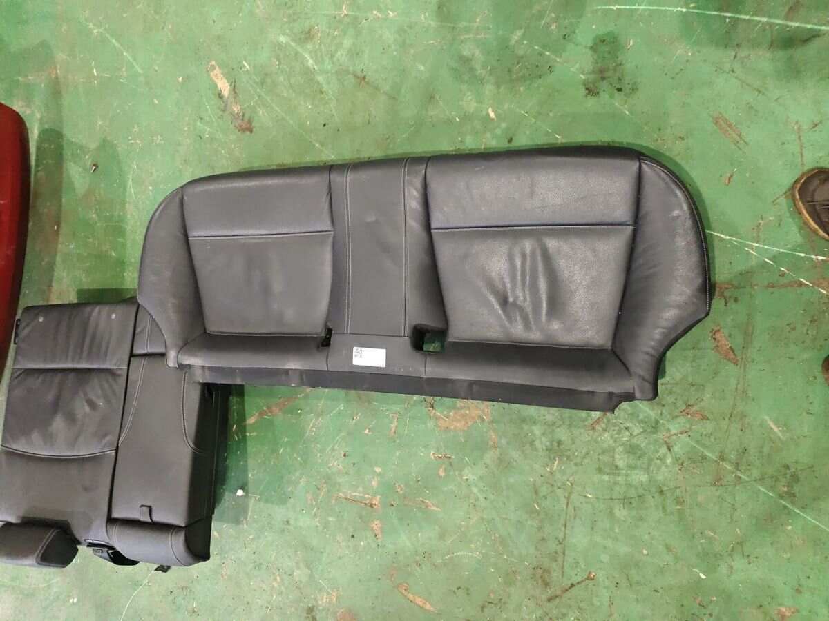 52207366433 Rear Seat Base