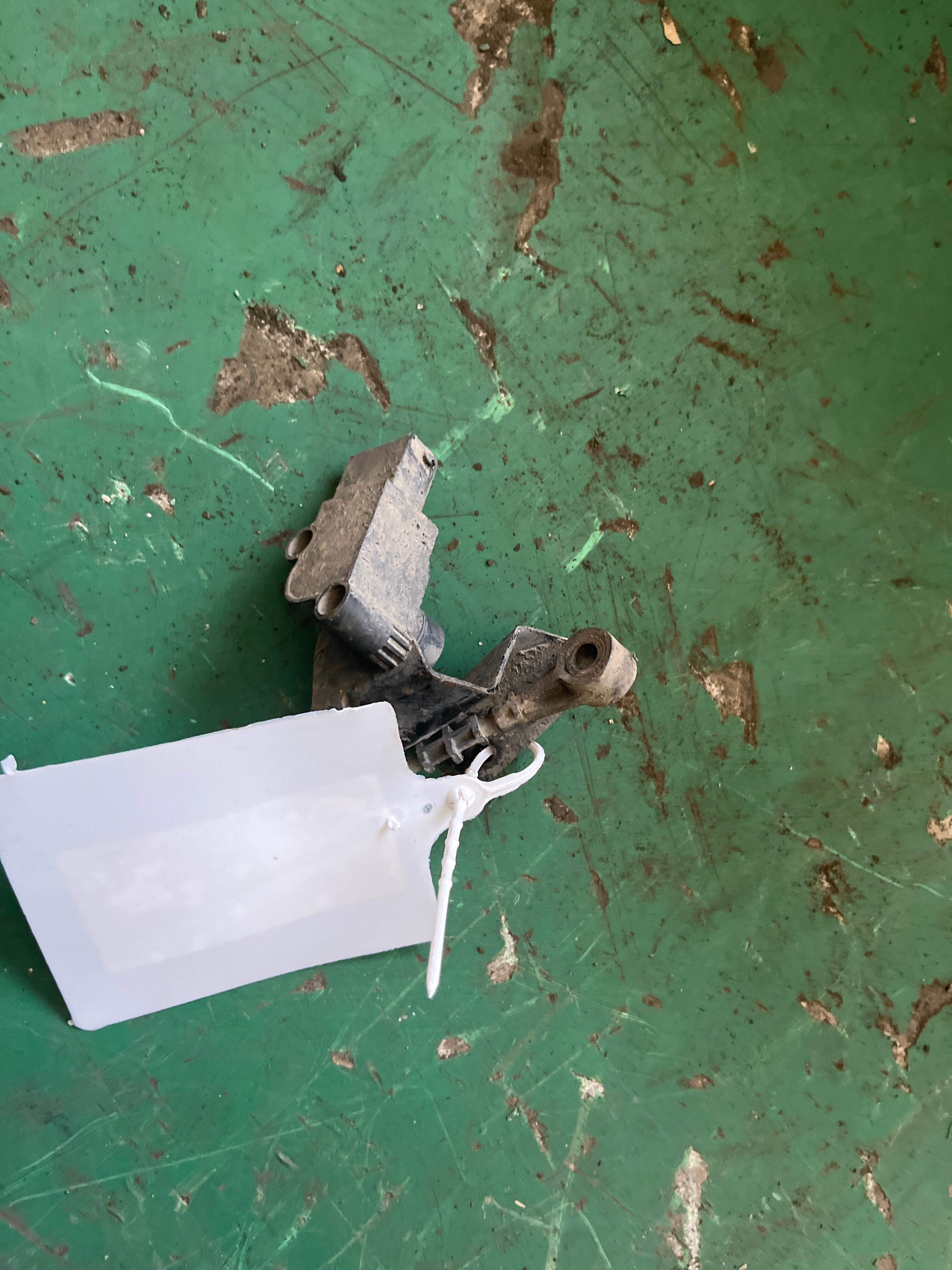 LR024222 车身高度传感器(右后)