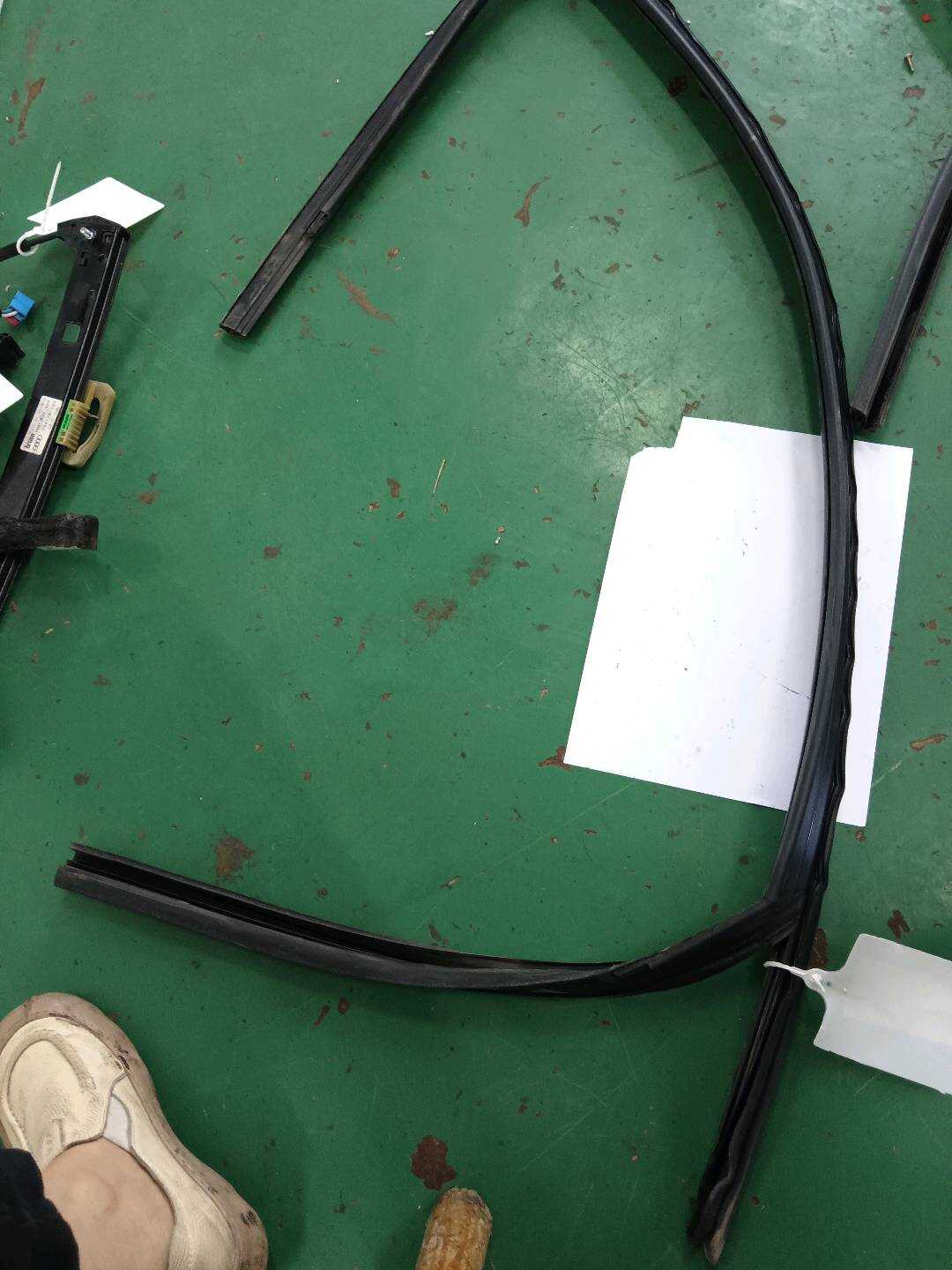 L8WD837431D Front Door Window Felt Channel, Left