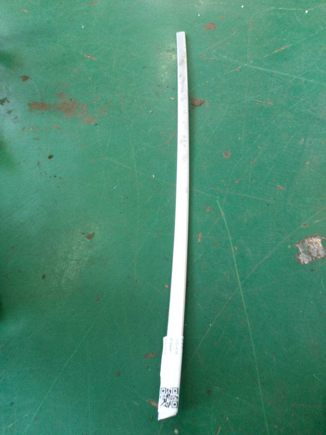 51357393447 后门玻璃绒槽(左)