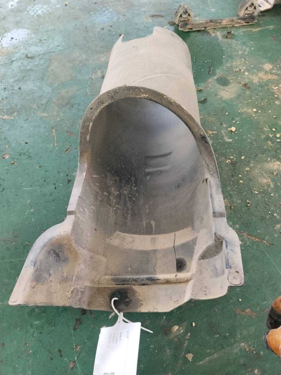 A2216980130 后减震器盖(左)