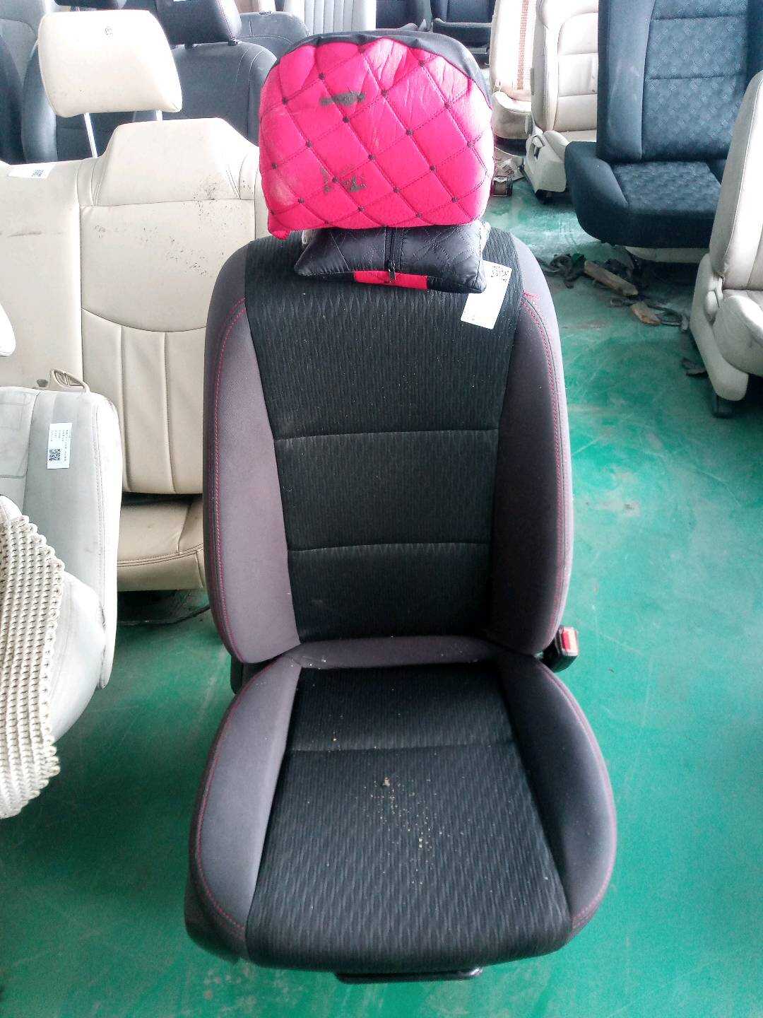 F1020861113 副驾驶员座椅总成