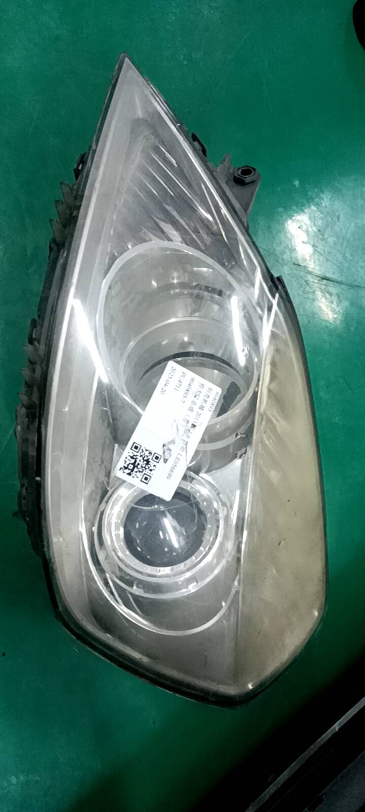 9040893 Front Headlight Assembly, Left