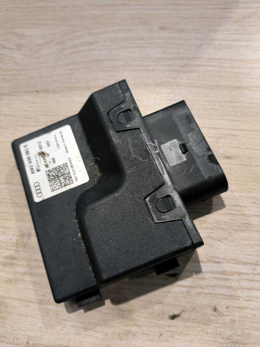 8W0906093E Fuel Pump Flow Control Module