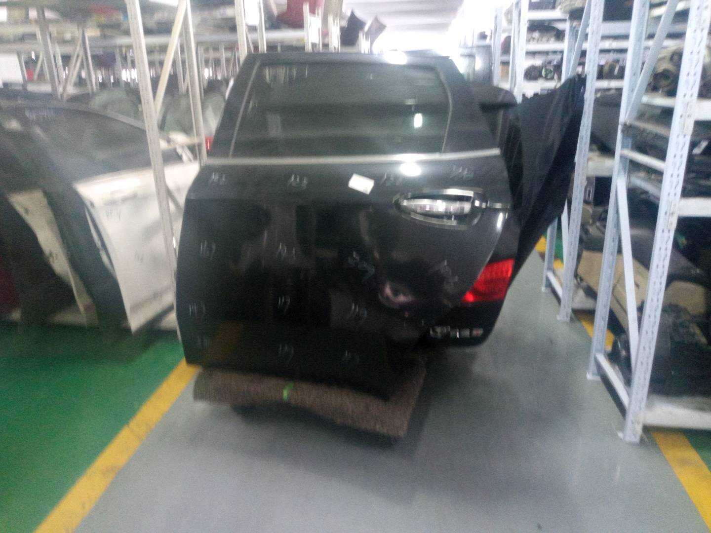 82101SA200 后门壳(左)