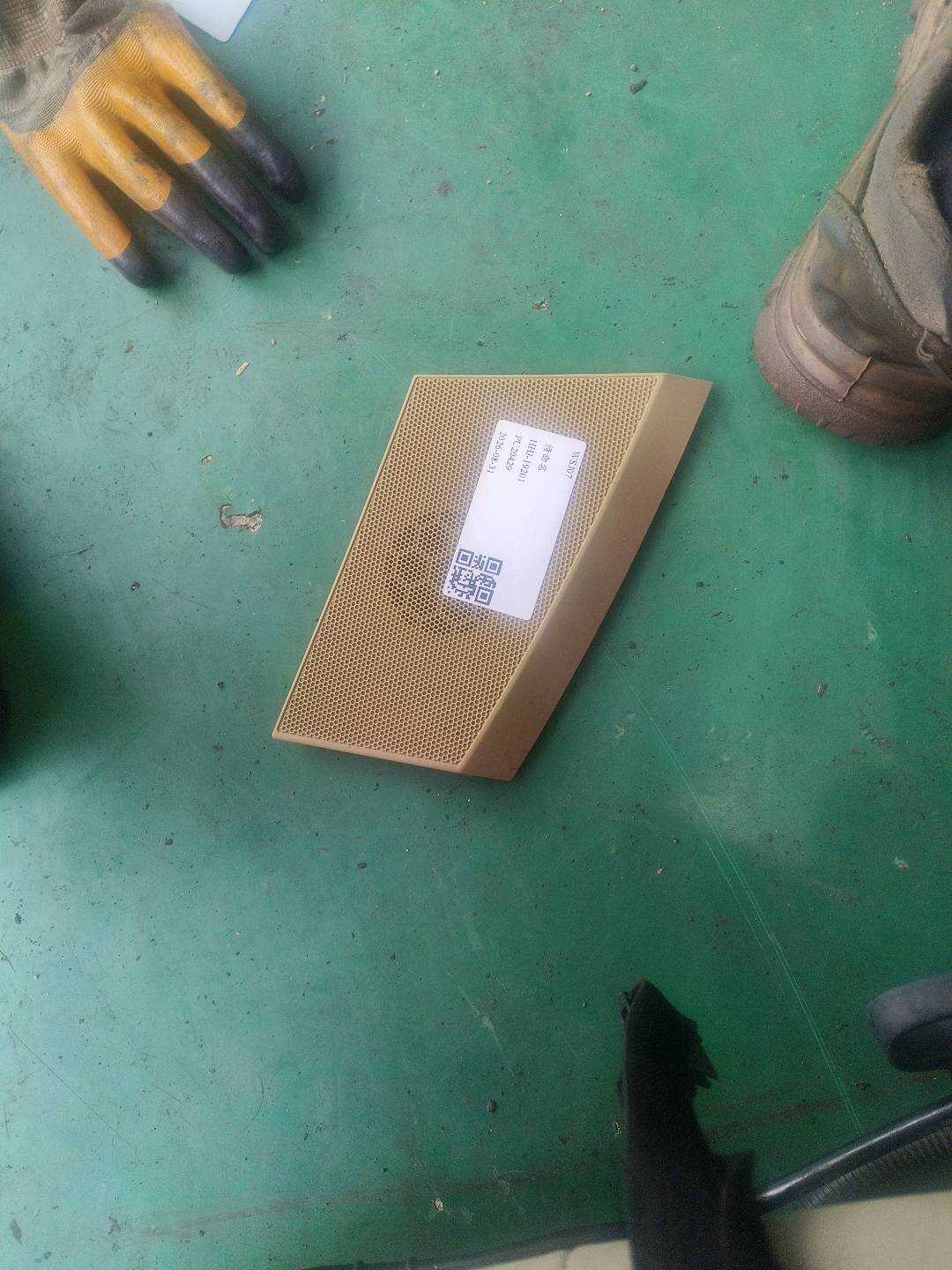95855279400 仪表台扬声器罩(右)