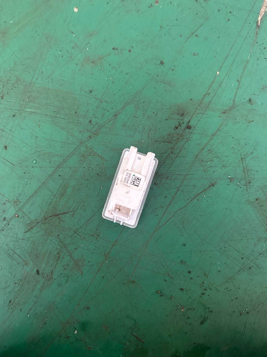 63319472763 前门门控灯（左）