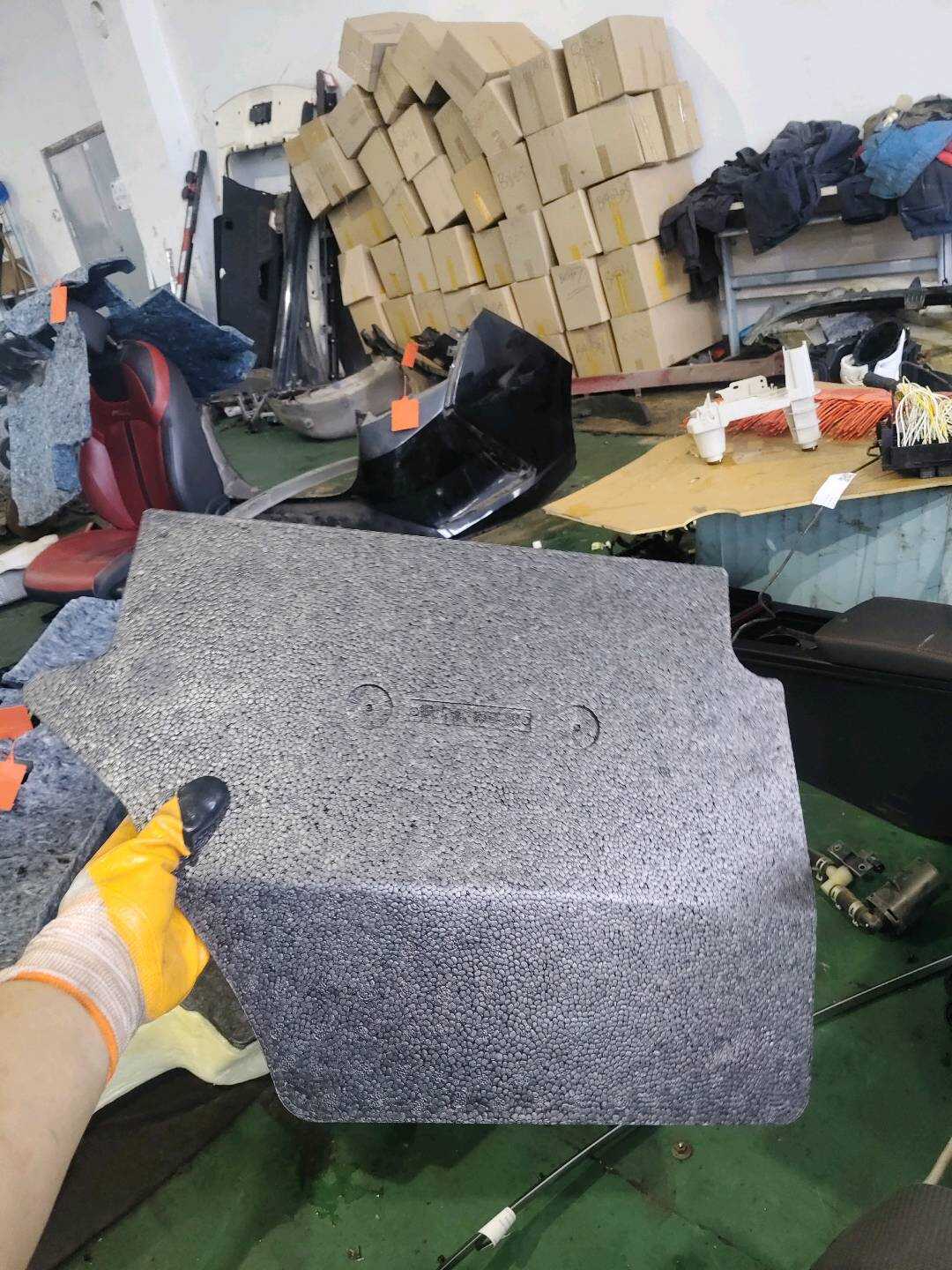 B012685 右前踏脚垫
