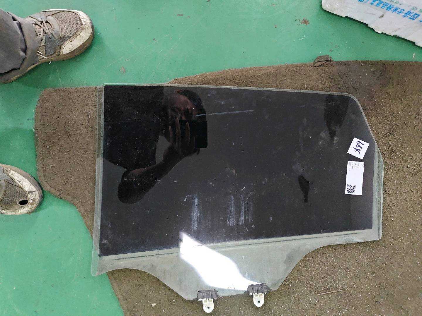 82300JE20A 后门玻璃(右)
