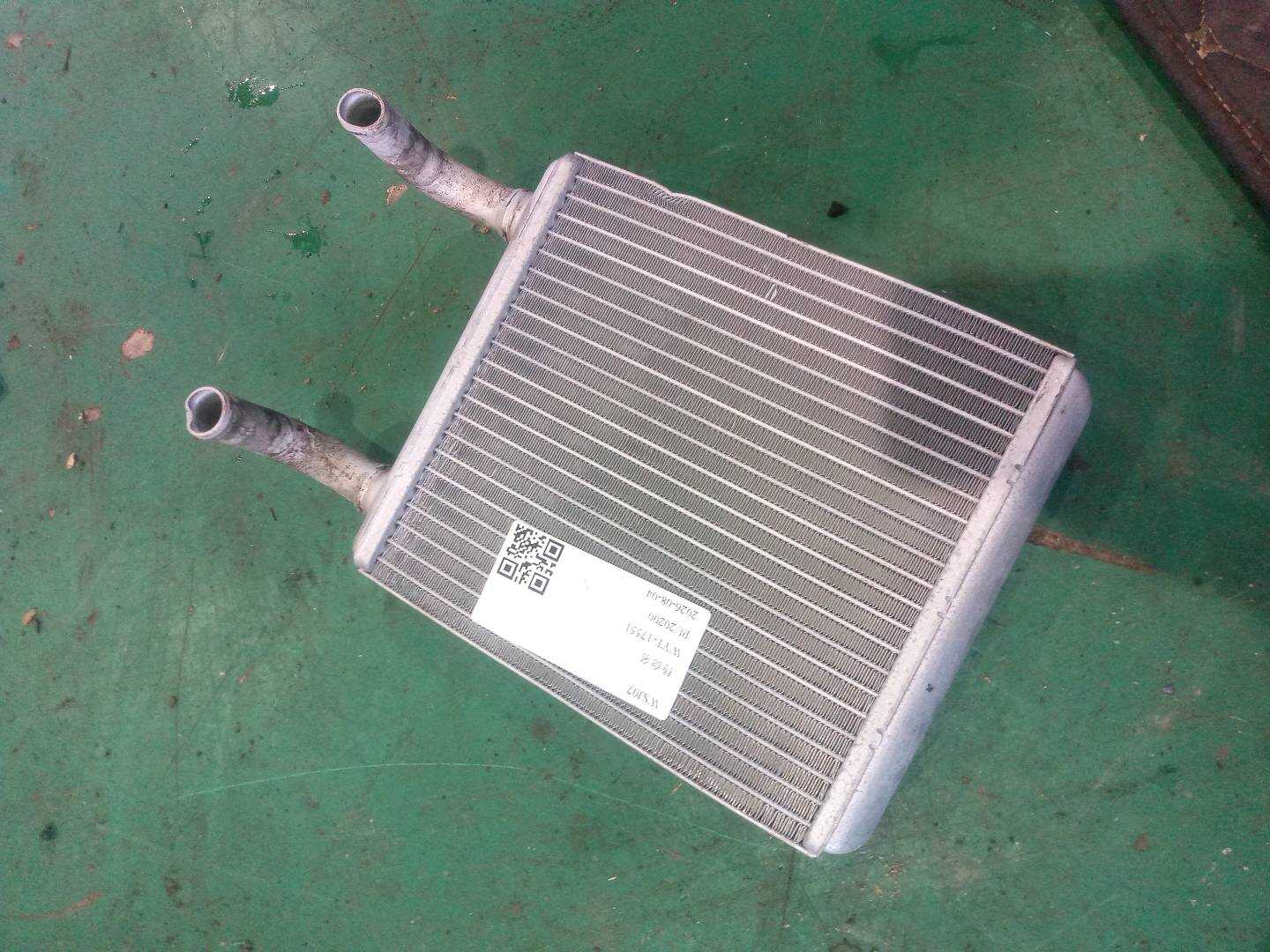 A0038357601 暖风散热器
