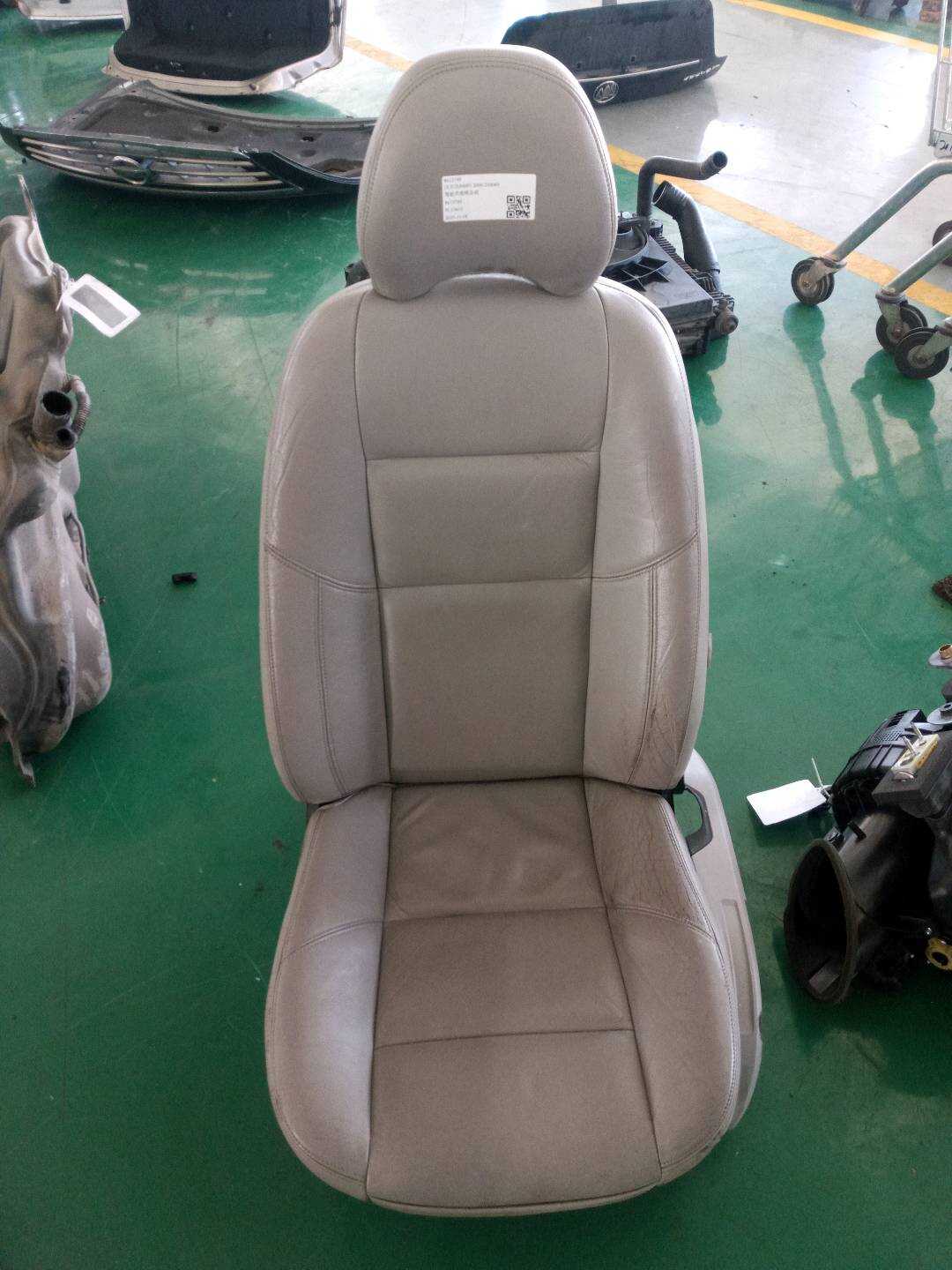 8613749 Driver Seat Assembly