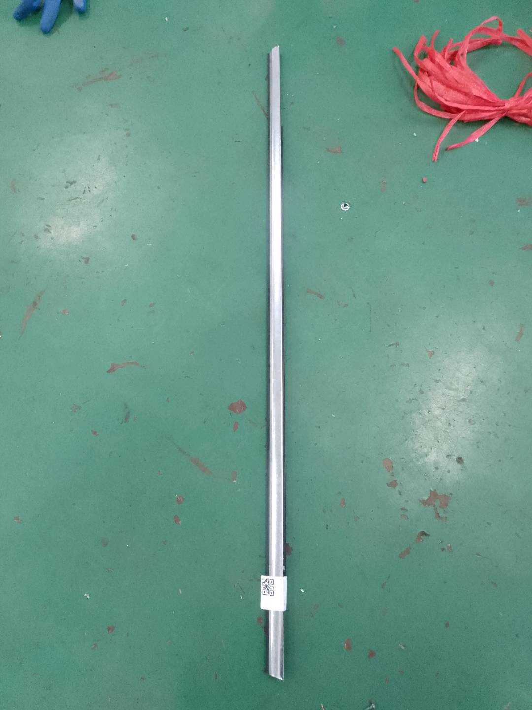 L8WD853763B2ZZ Rear Door Window Molding (Left Outer)