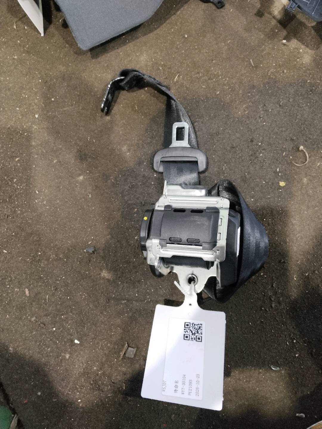 L8WD857805BV04 后座椅侧安全带(右)