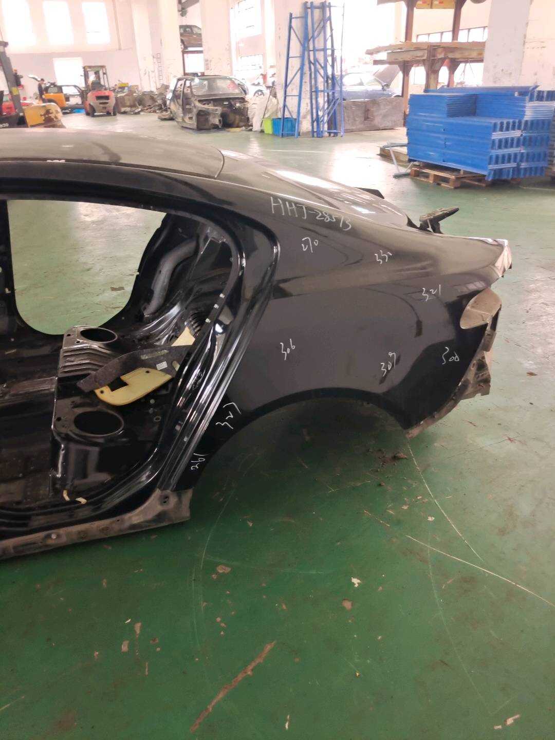 C2Z5506 Rear Fender, Left