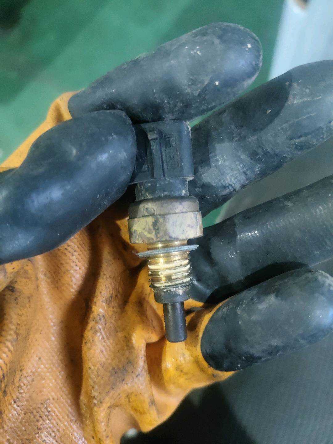 B019477 Coolant Temperature Sensor