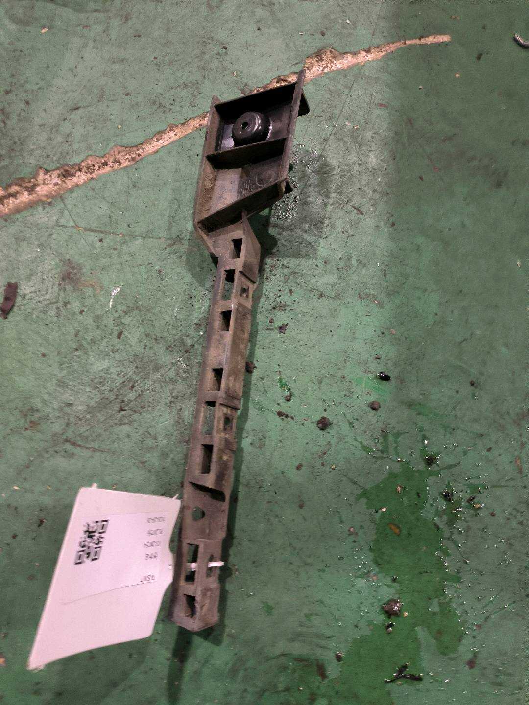 51777184355 侧门槛加强筋(左)