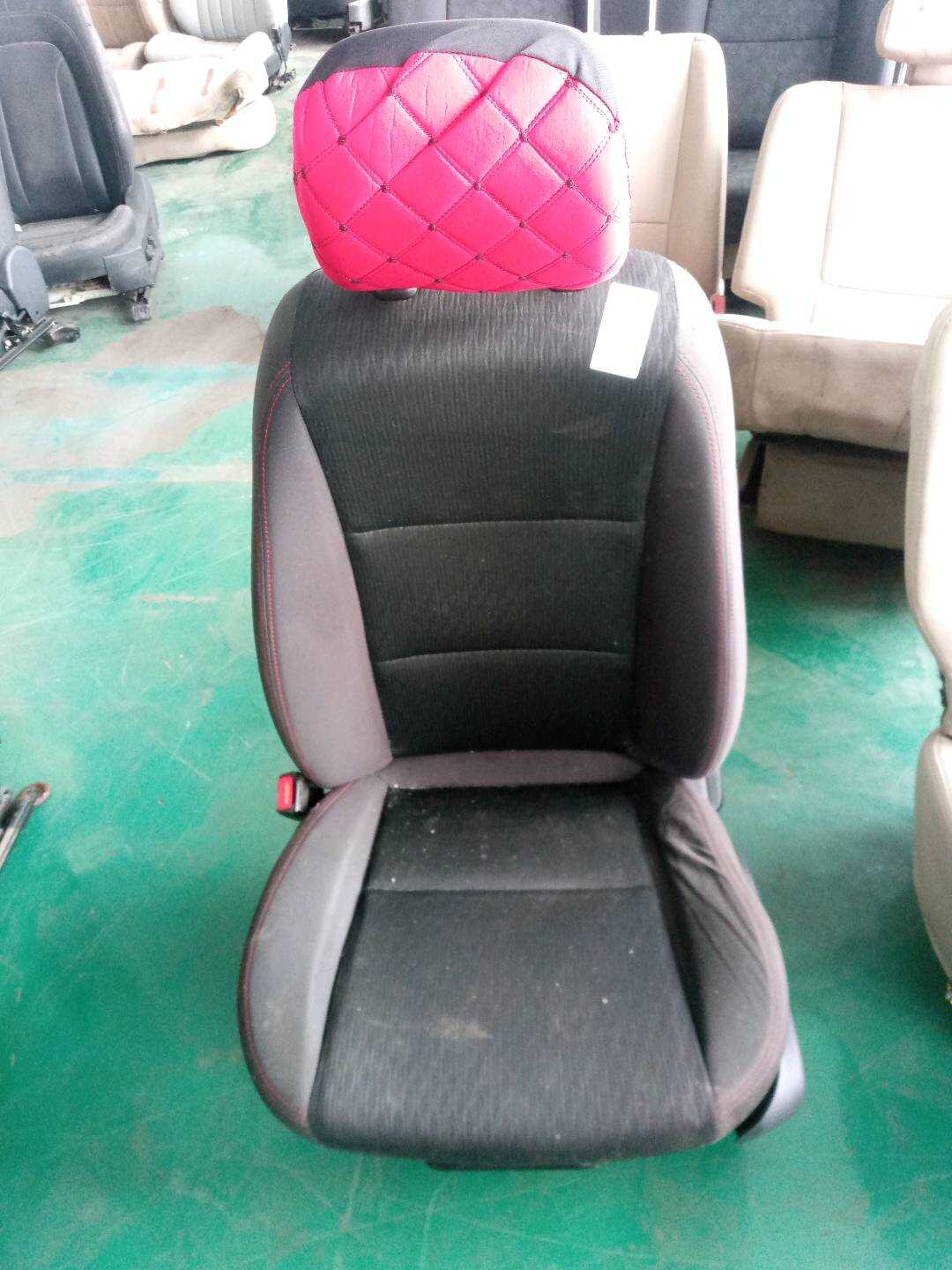 F1020871100 驾驶员座椅总成