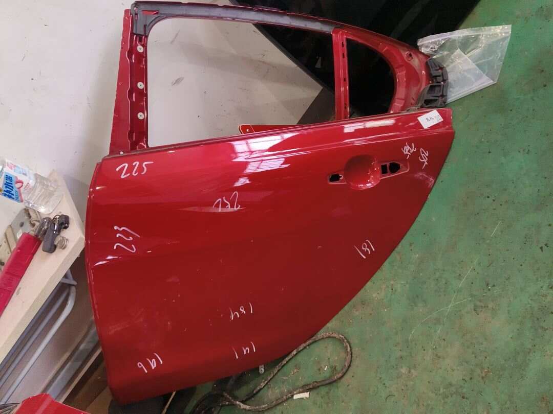 T4N2635 后门壳(左)