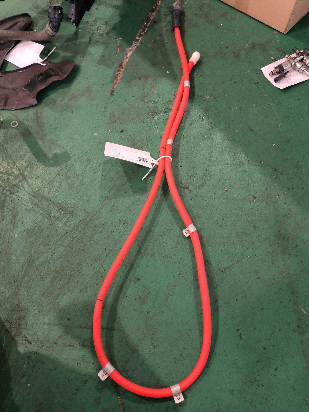 L5G6877236 天窗排水软管接头(后)