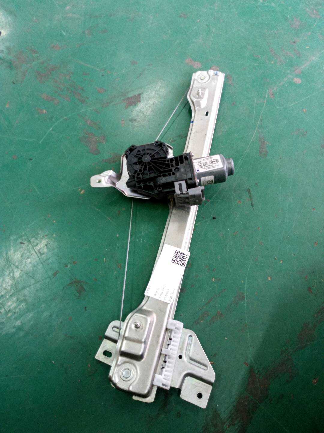 SC6104100A Front Left Door Window Regulator Assembly