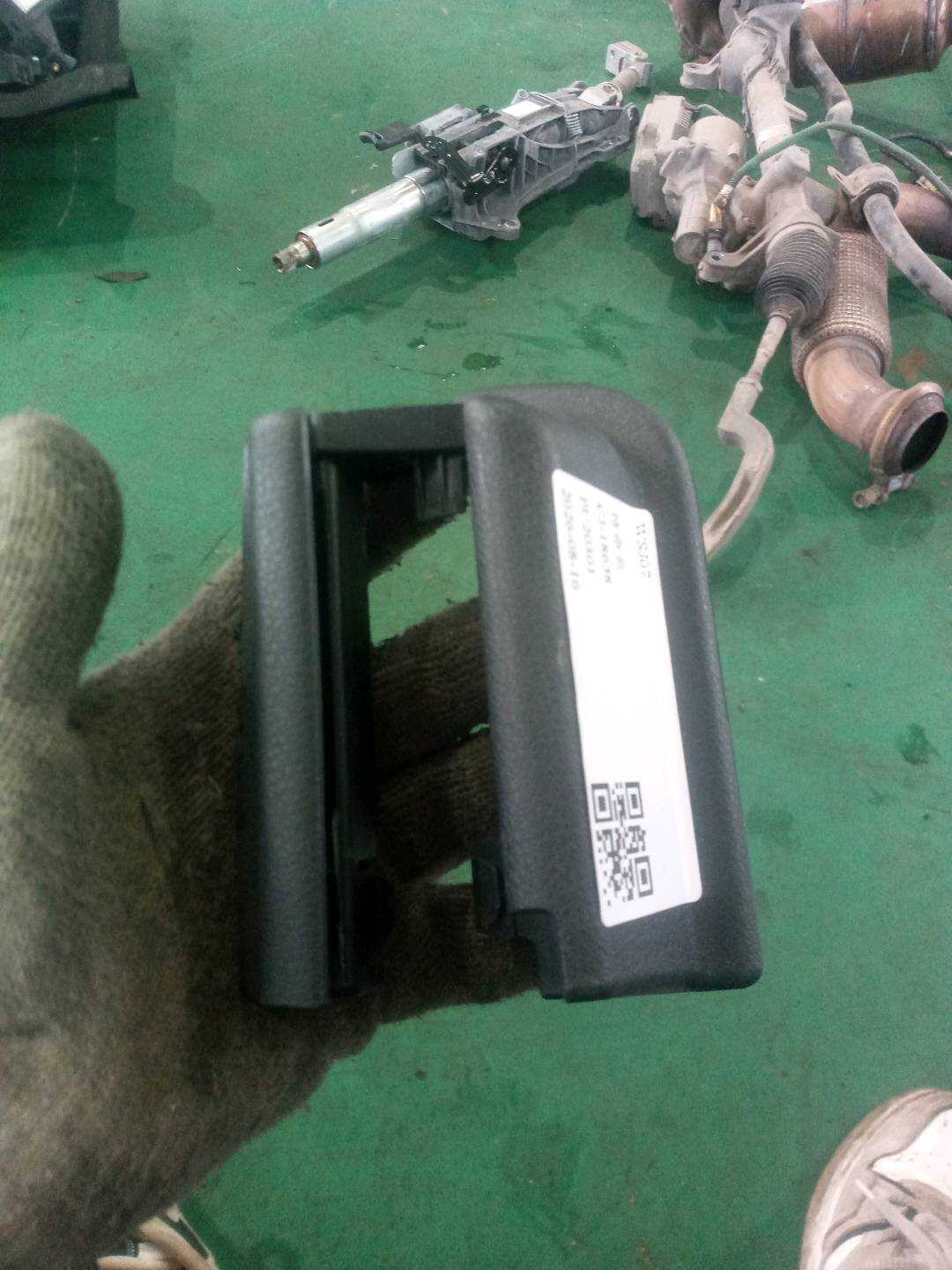 A17691911009H68 座椅导轨护盖