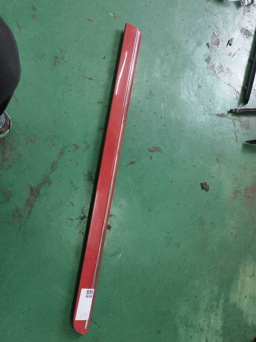 A16969034623589 前门饰条(右)