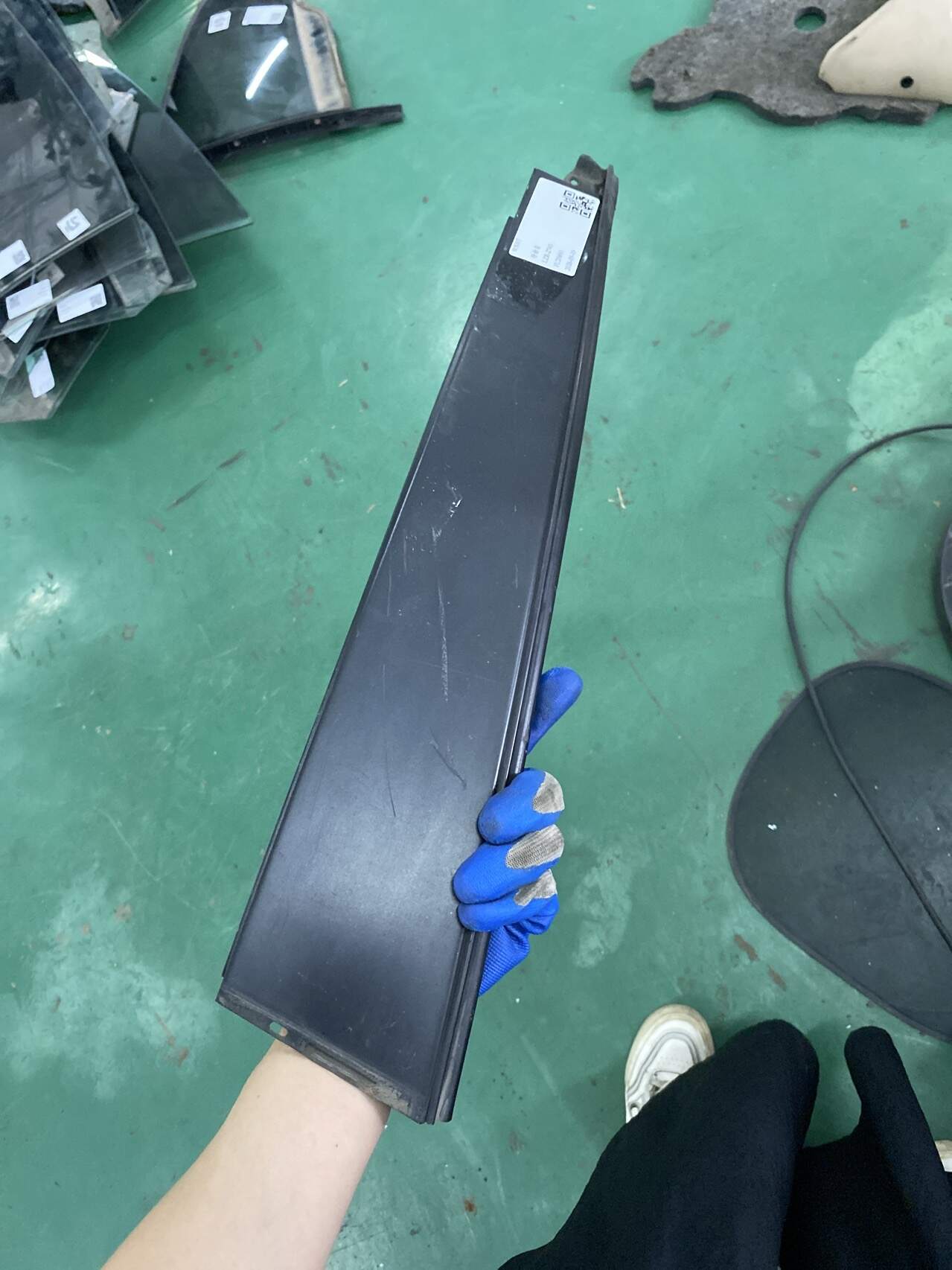 51347038362 后门窗框外饰板(右前)