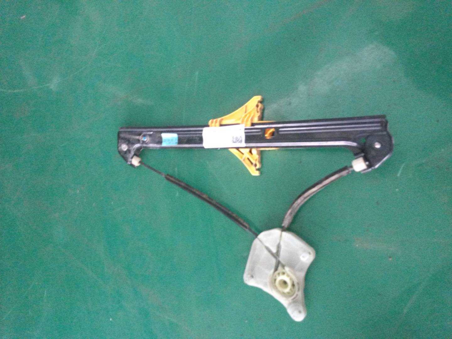 5GD839462 Rear Door Window Regulator Bracket, Right