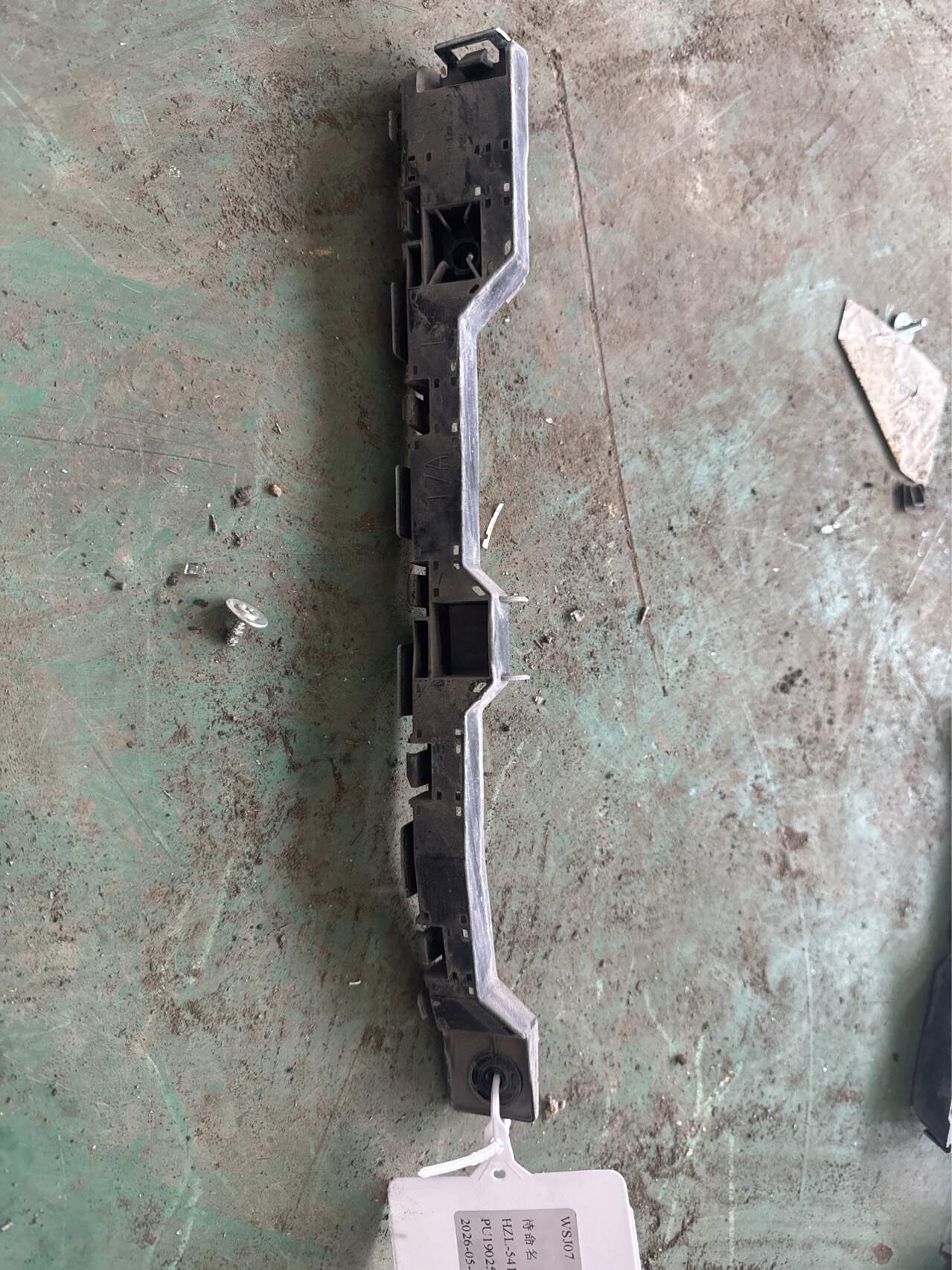 71598T7A000 后保险杠支架（左）