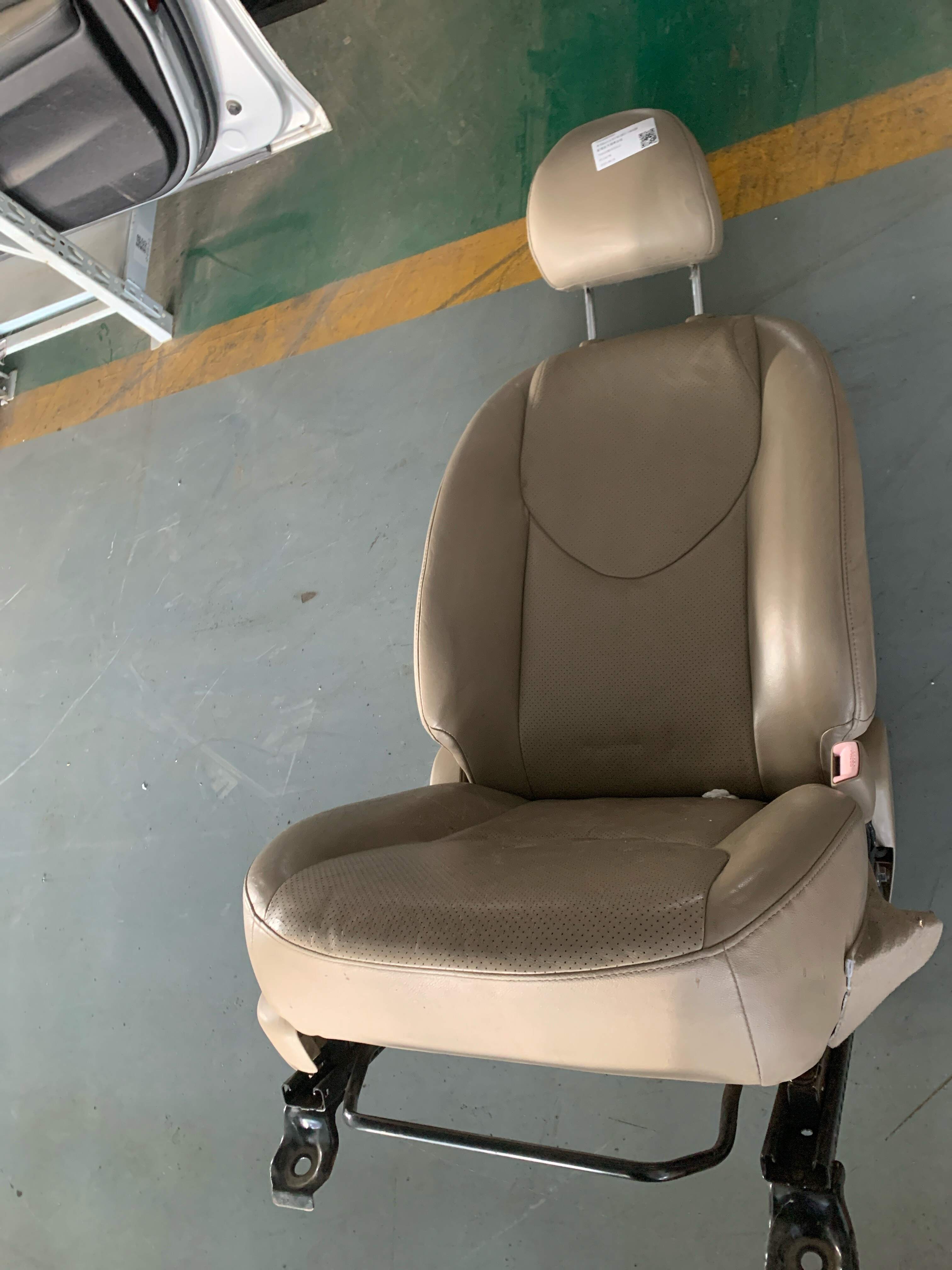 719100R050E0 副驾驶员座椅头枕