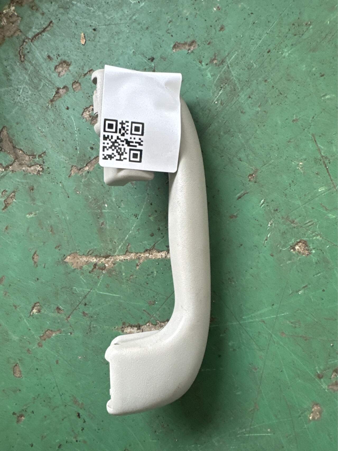 9072235 Roof Grab Handle, Rear Right