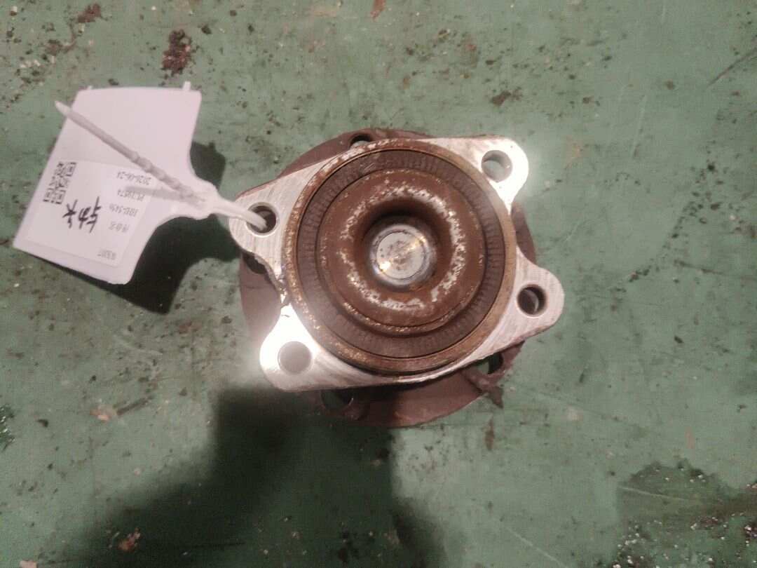 L4FD501652 Rear Wheel Hub Right, Left