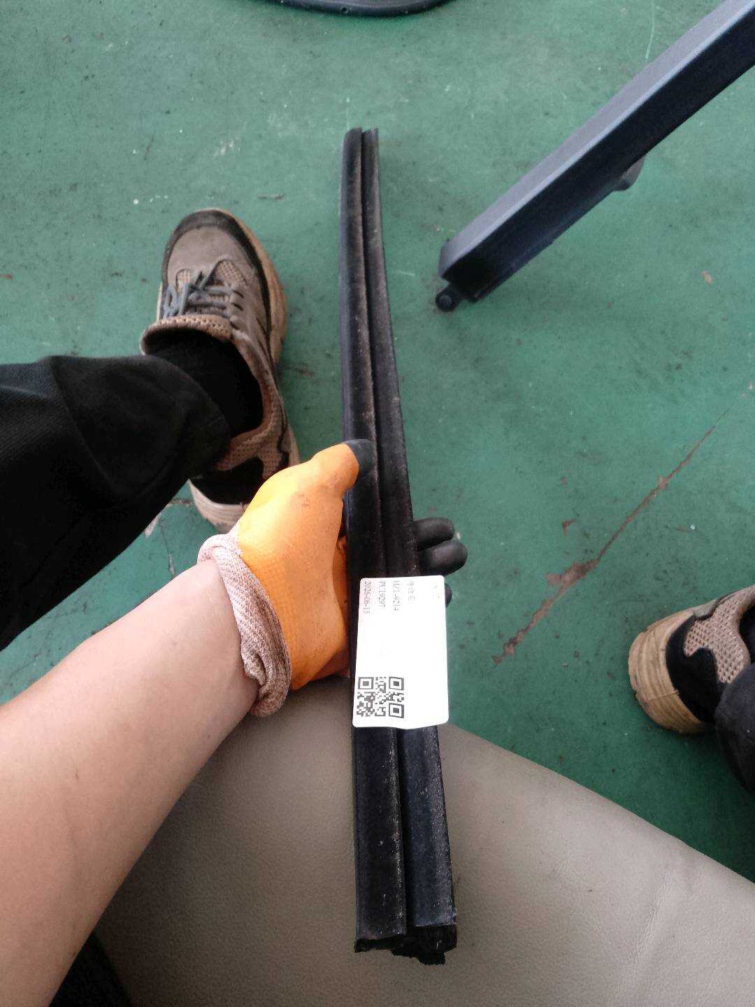FK7BR25860AH 后门玻璃压条(右内)