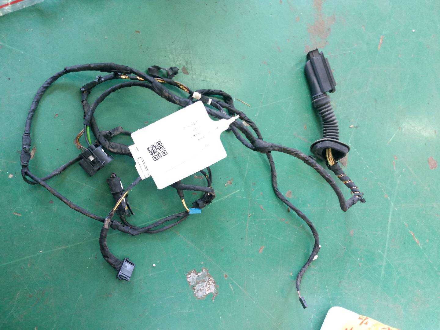 61129326452 后门线束(右)