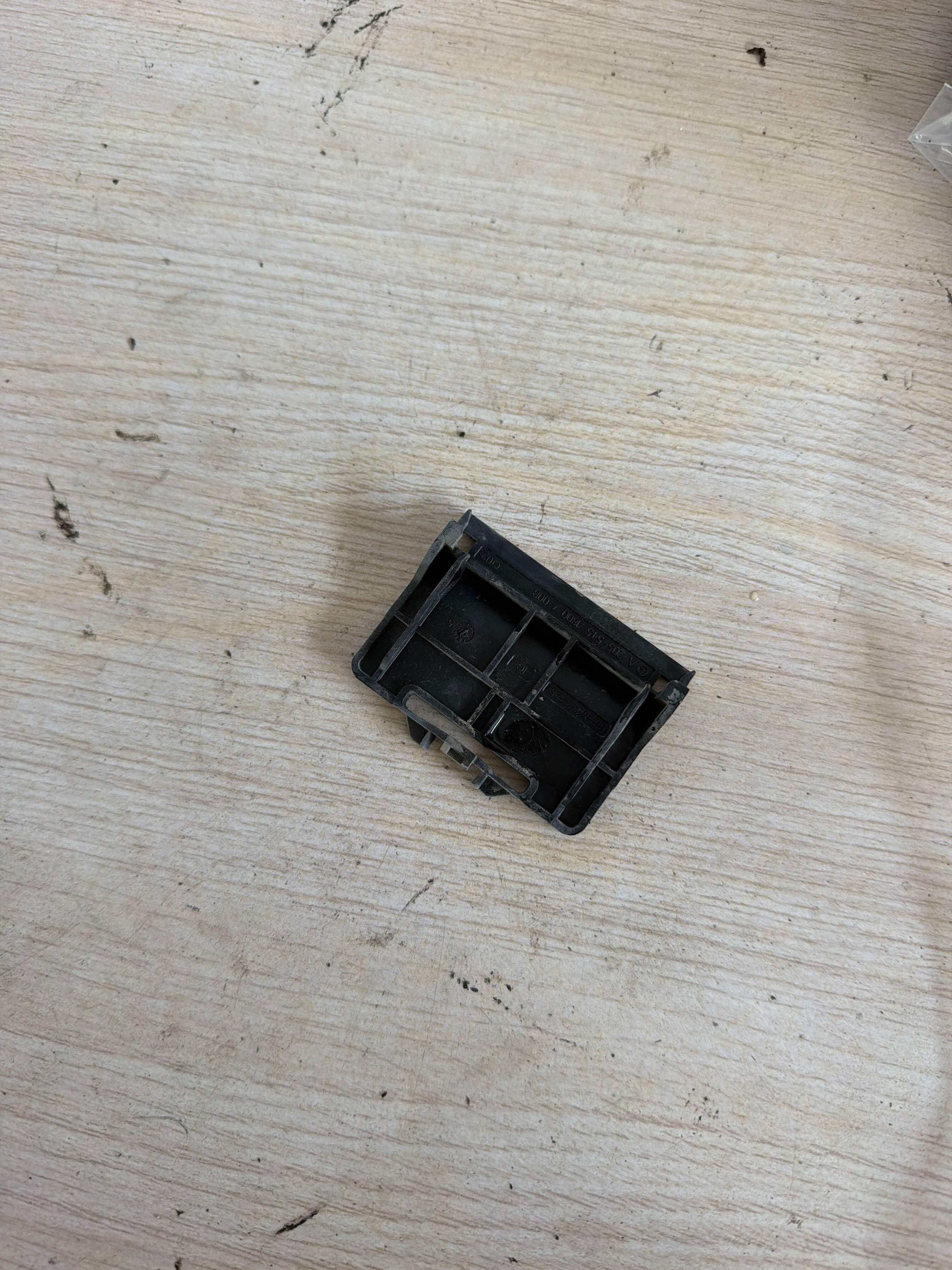 A2055451800 母线盖罩