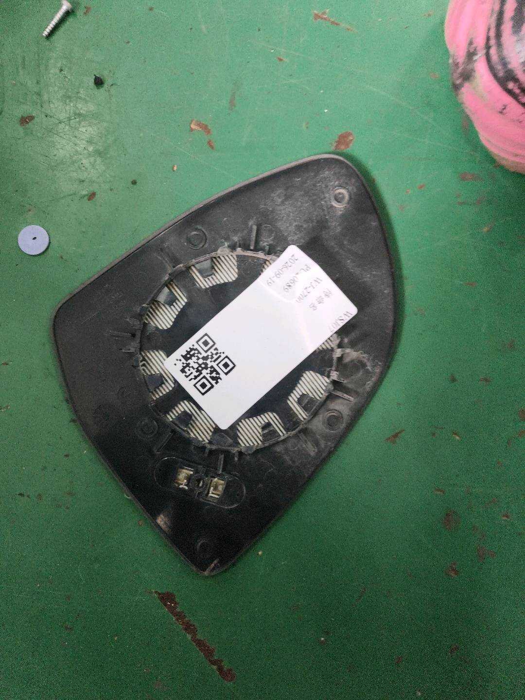 51167363784 倒车镜片(右)