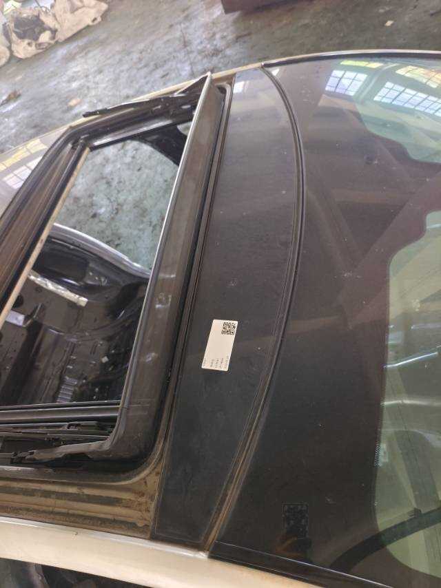 C2D1866 Roof Front Crossmember Outer