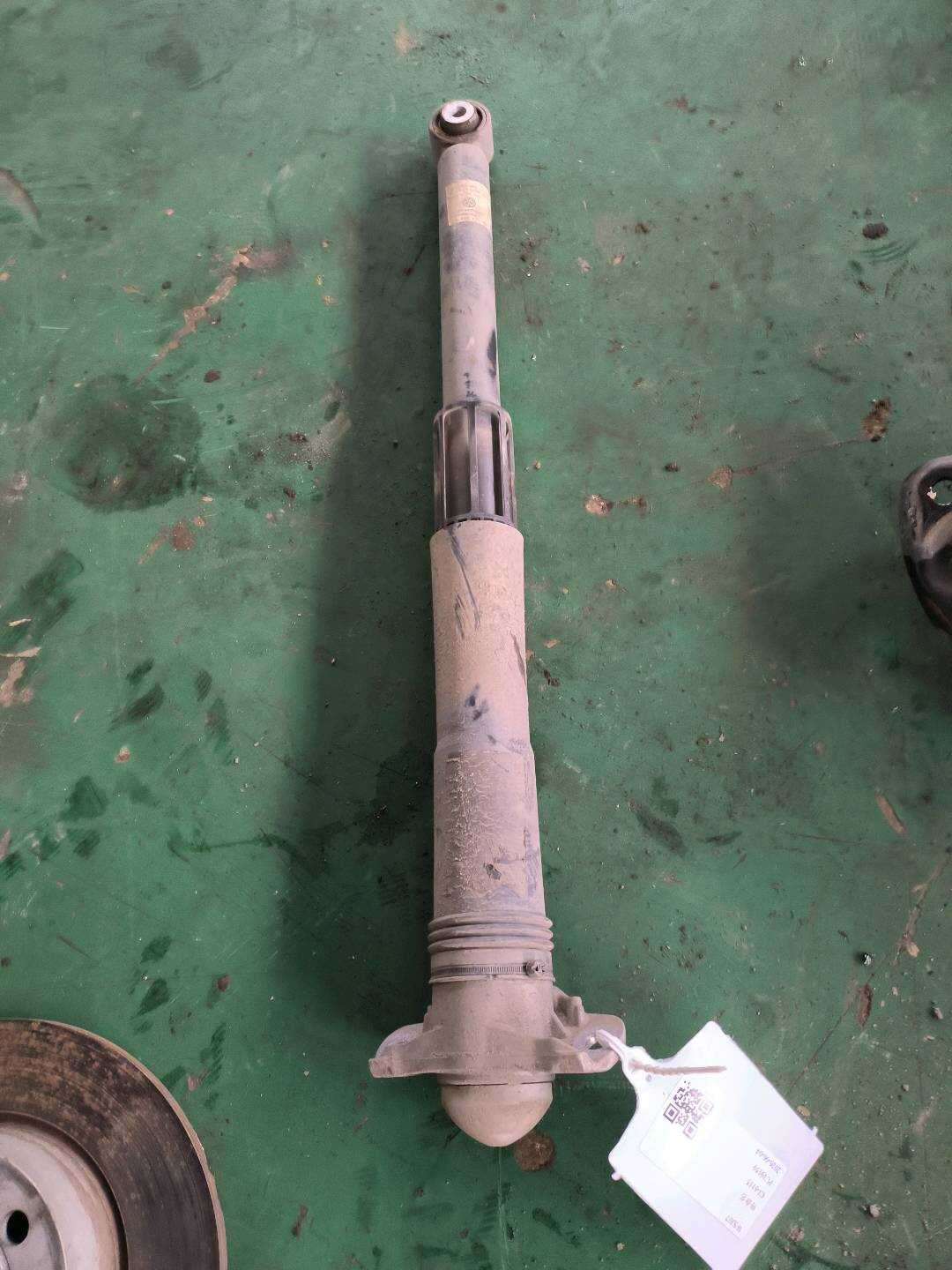 L5QD513049F 后减震器芯(右)