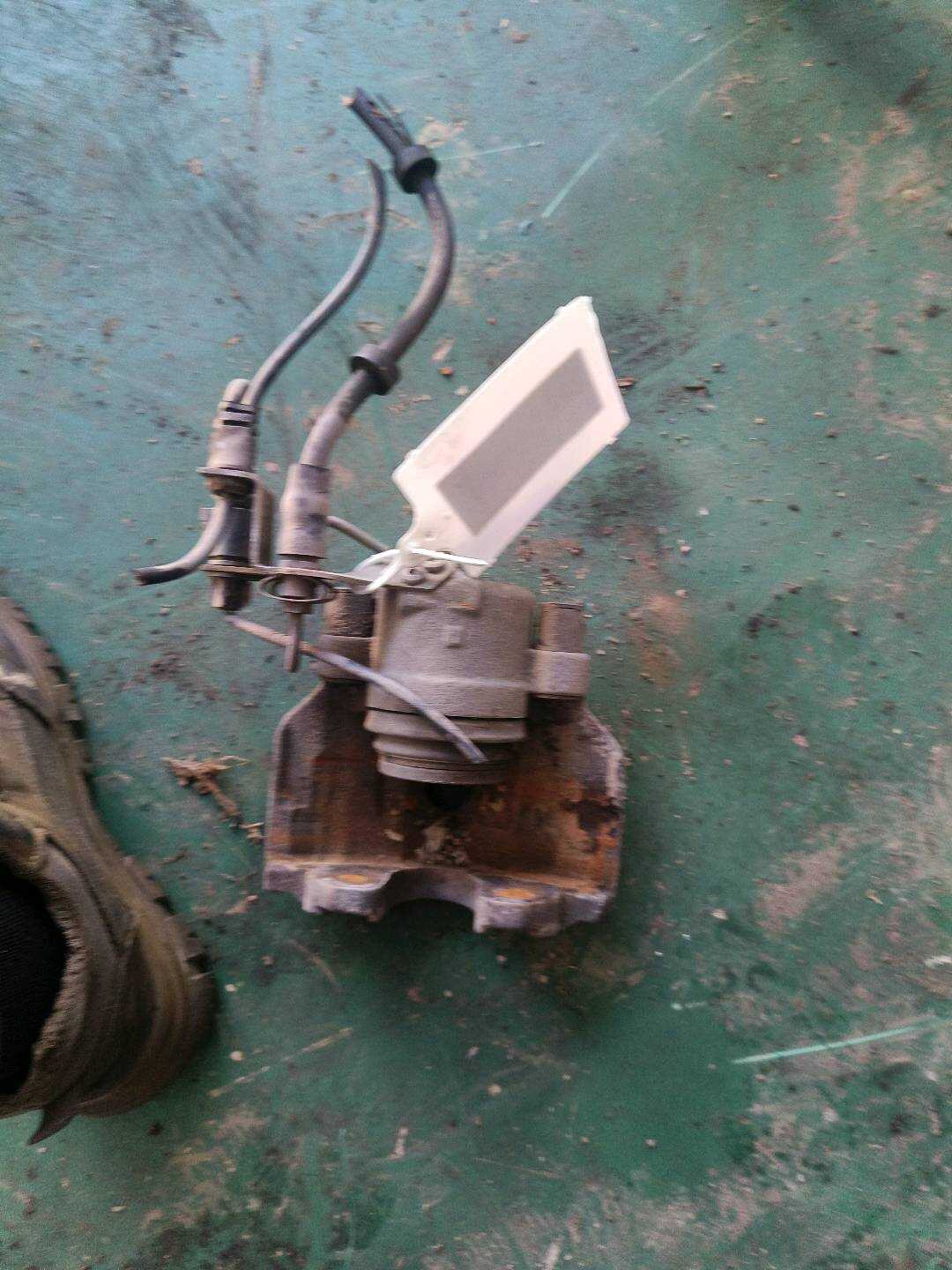 8E0615124B Front Brake Caliper, Right