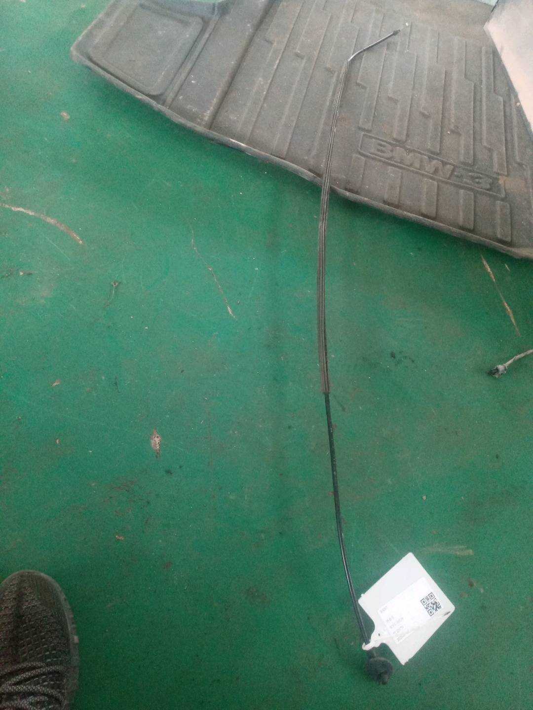 L8T1823535 Front Hood Release Cable, Rear