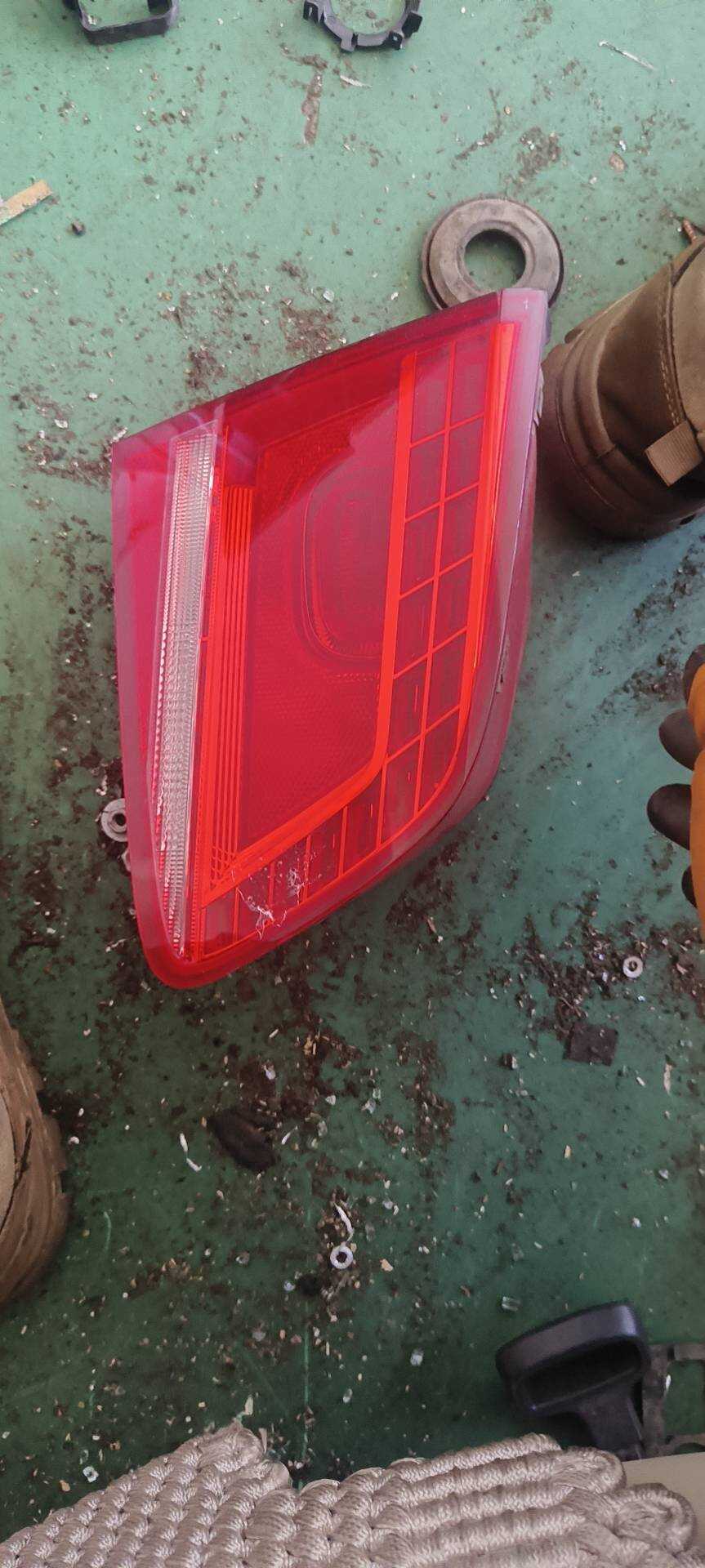 L3AD945308 内尾灯总成(右)